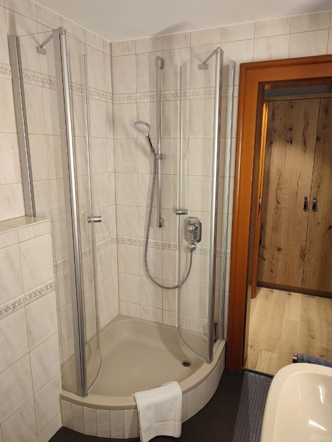 באד ליבנצל Oscars Hotel 1415 מראה חיצוני תמונה